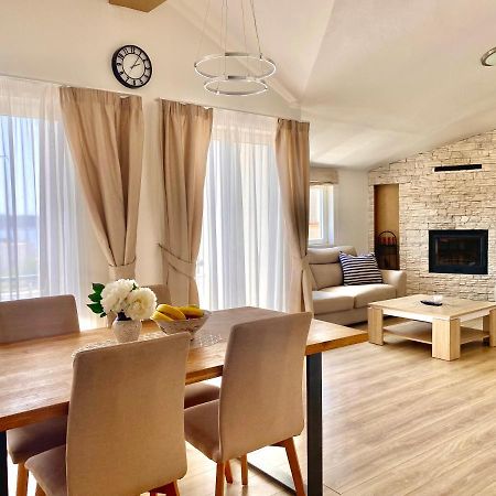 Golden Apartments Жаборич Екстер'єр фото
