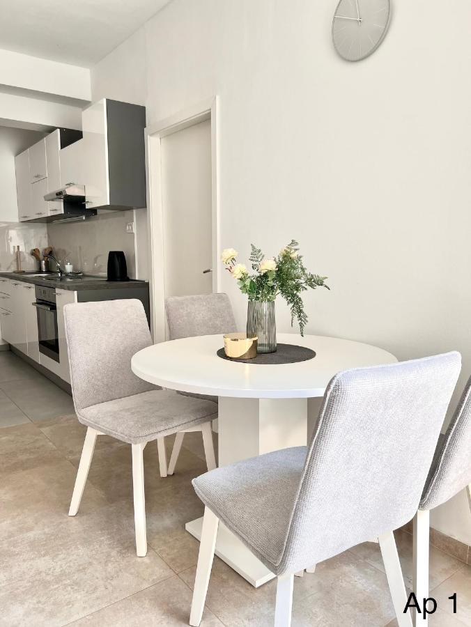 Golden Apartments Жаборич Екстер'єр фото